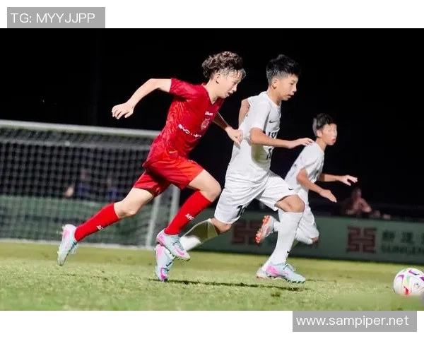 时代少年团与足球明星的青春对决谁能赢得更多粉丝的心