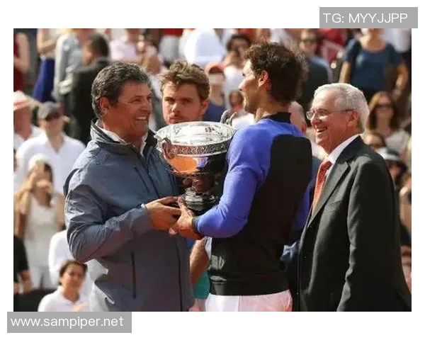 足球明星经典瞬间集锦回顾让我们重温那些难忘的时刻与激情时刻 足球明星经典瞬间集锦回顾让我们重温那些难忘的时刻与激情时刻