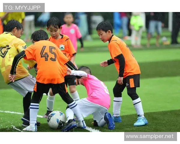 选拔赛点评：武汉足球队的配合表现